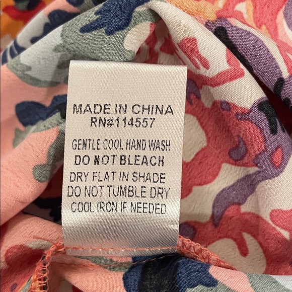 THML Colorful Floral Pattern Blouse - Picture 7 of 7